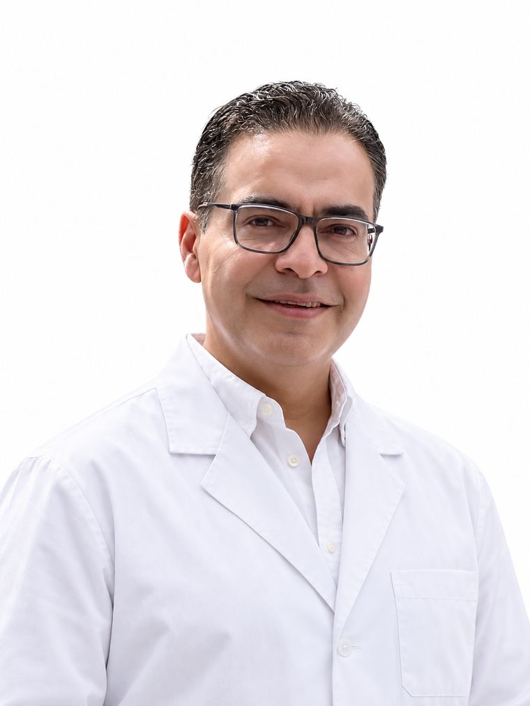 Dr. Rolando Zamarripa Escobedo